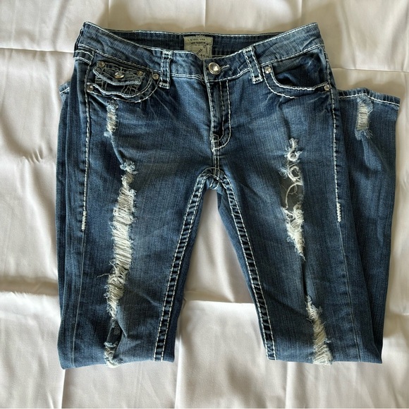 Women’s LA Idol Distressed Ripped Jeans with Faux Rhinestones Size 11 - Picture 1 of 4